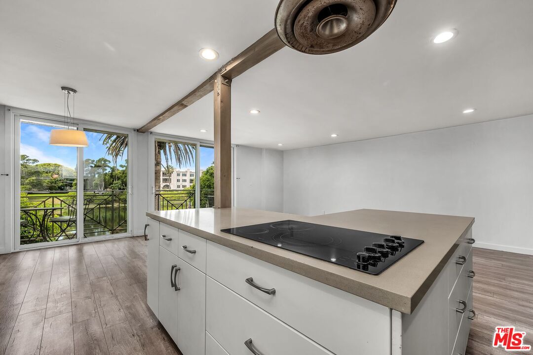 164 63rd Avenue, Unit 2A Playa del Rey, CA 90293 - Photo 17 of 33