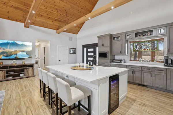 $1,390,000 | S1462 Indian Trail Parkway, Baraboo, WI 53913