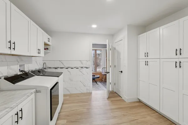 $1,390,000 | S1462 Indian Trail Parkway, Baraboo, WI 53913