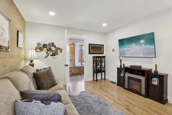 $1,390,000 | S1462 Indian Trail Parkway, Baraboo, WI 53913