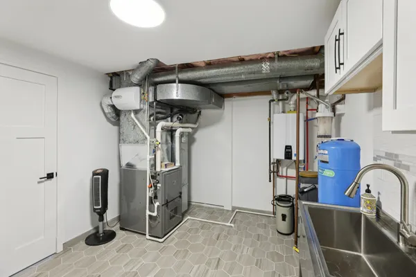 $1,390,000 | S1462 Indian Trail Parkway, Baraboo, WI 53913