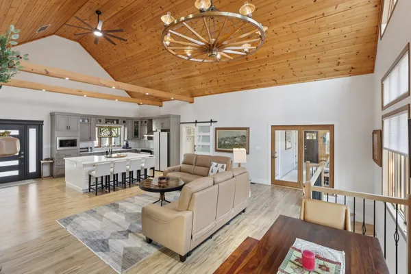 $1,390,000 | S1462 Indian Trail Parkway, Baraboo, WI 53913