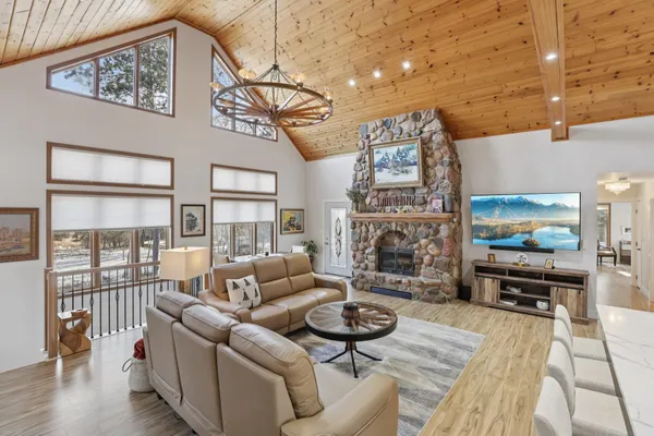 $1,390,000 | S1462 Indian Trail Parkway, Baraboo, WI 53913