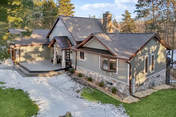 $1,390,000 | S1462 Indian Trail Parkway, Baraboo, WI 53913