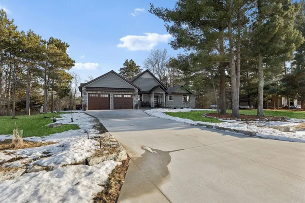 $1,390,000 | S1462 Indian Trail Parkway, Baraboo, WI 53913