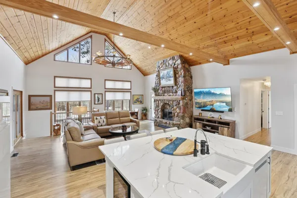 $1,390,000 | S1462 Indian Trail Parkway, Baraboo, WI 53913