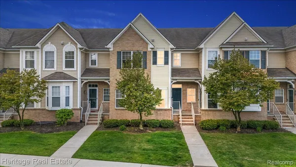 $2,150 | 3108 Paradise Trail, Unit 33, Oxford, MI 48371