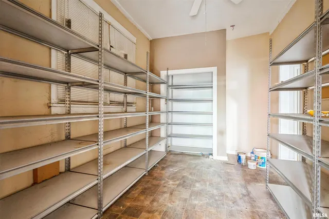 $100,000 | 1365 1/2 13th Avenue, East Moline, IL 61244