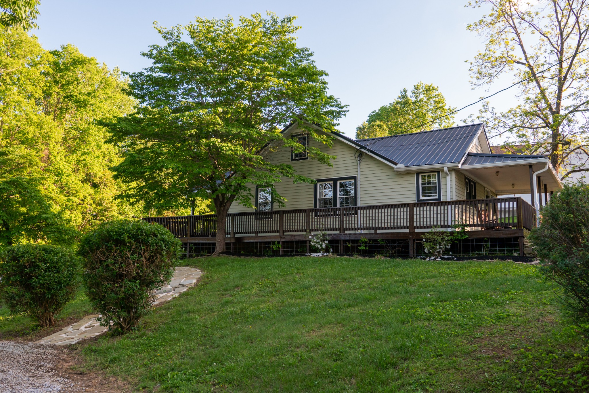 204 East Howard Road Livingston, TN 38570 - Photo 1 of 29 Gallery Image 1