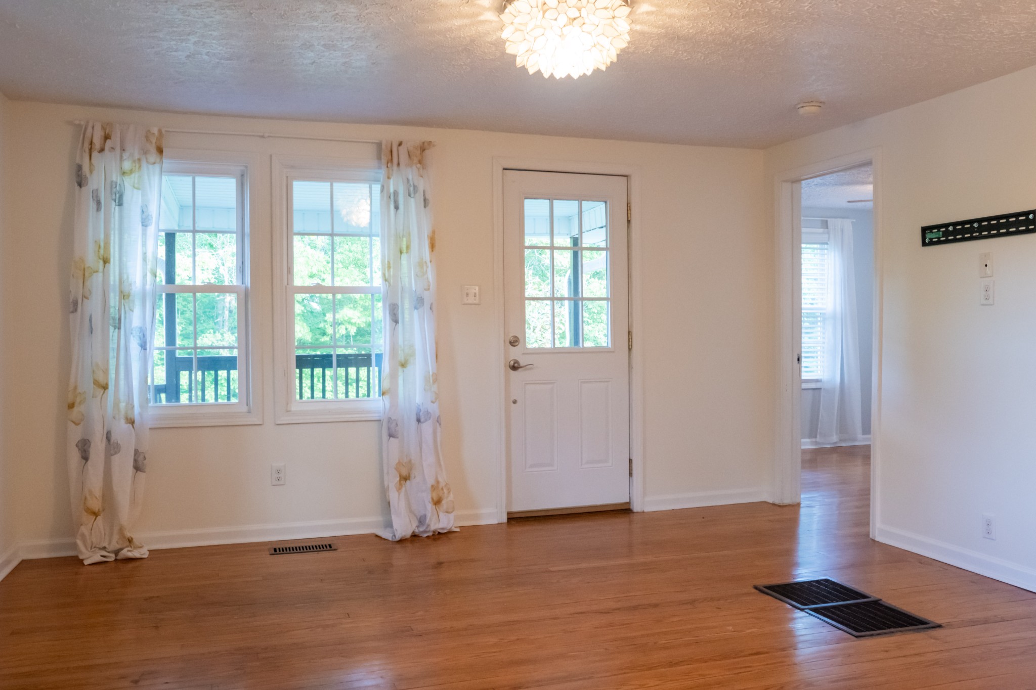 204 East Howard Road Livingston, TN 38570 - Photo 4 of 29 Gallery Image 4