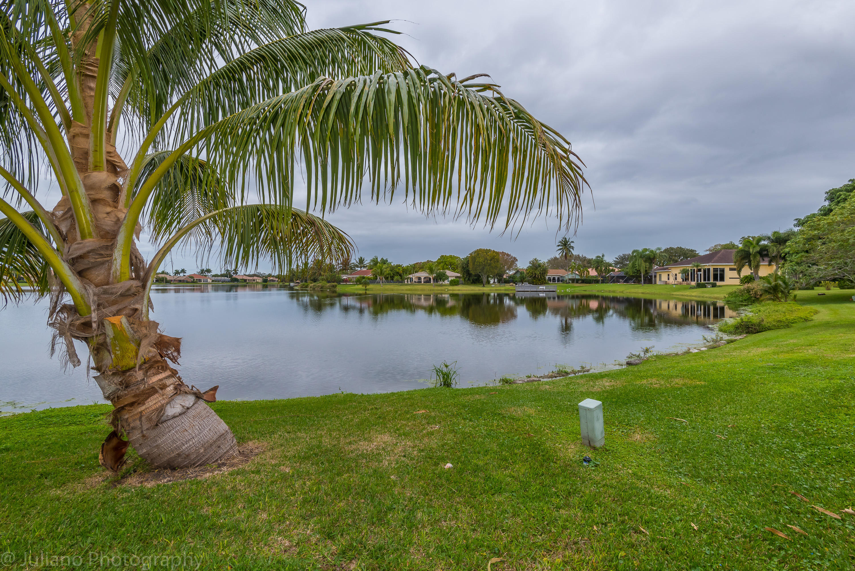 17593 Lake Park Road Boca Raton, FL 33487 - Photo 38 of 46 17593-32