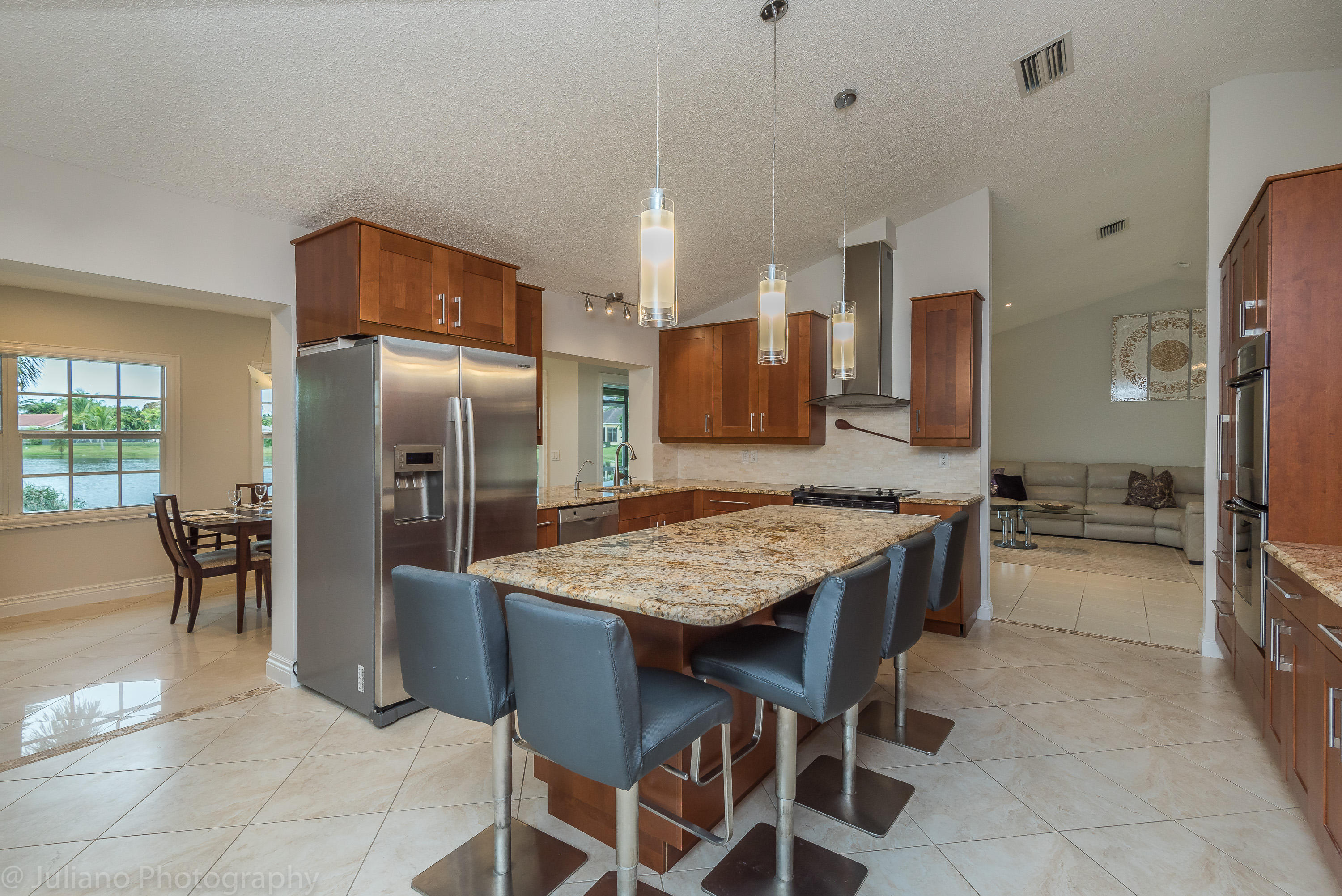 17593 Lake Park Road Boca Raton, FL 33487 - Photo 7 of 46 17593-19