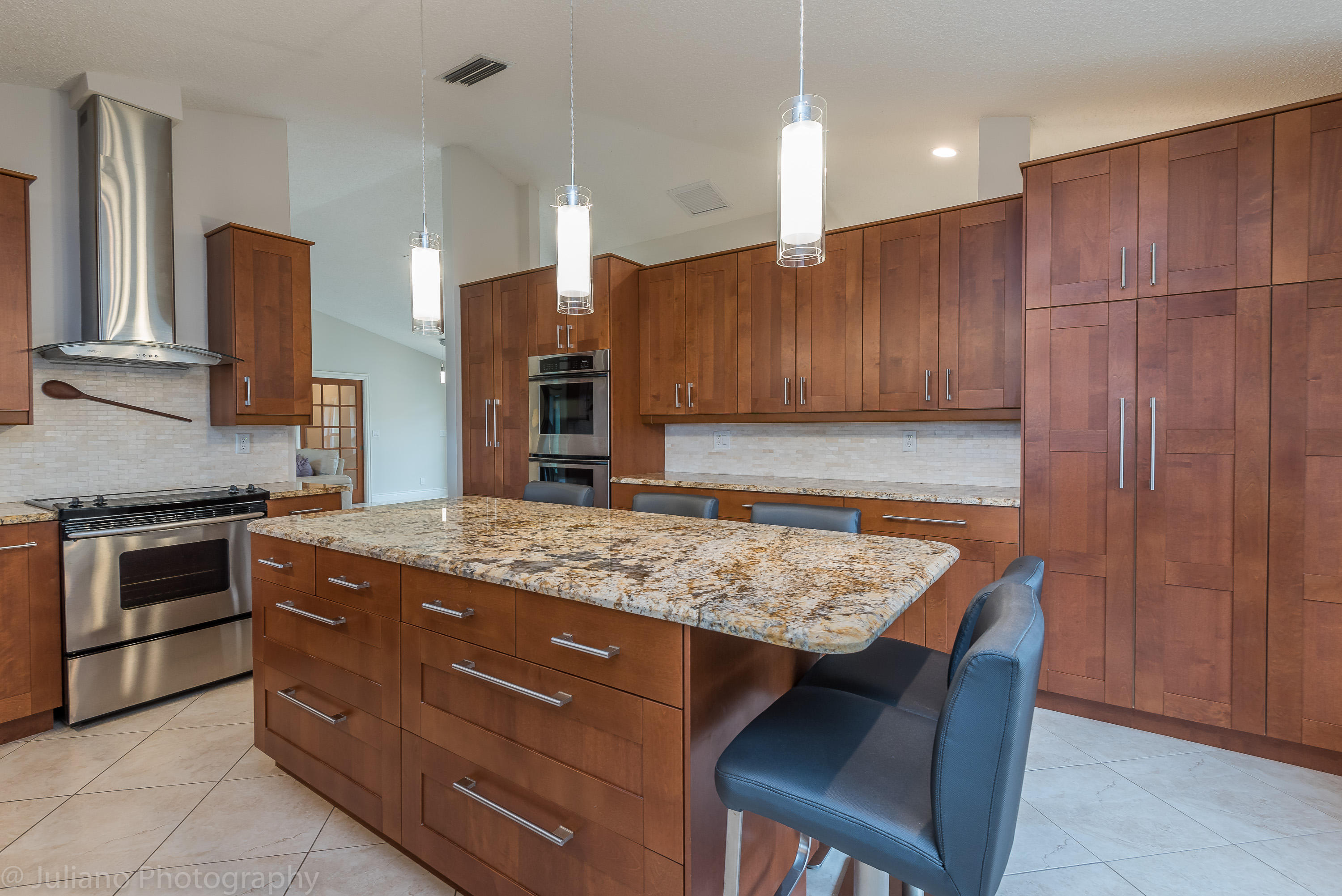 17593 Lake Park Road Boca Raton, FL 33487 - Photo 8 of 46 17593-20