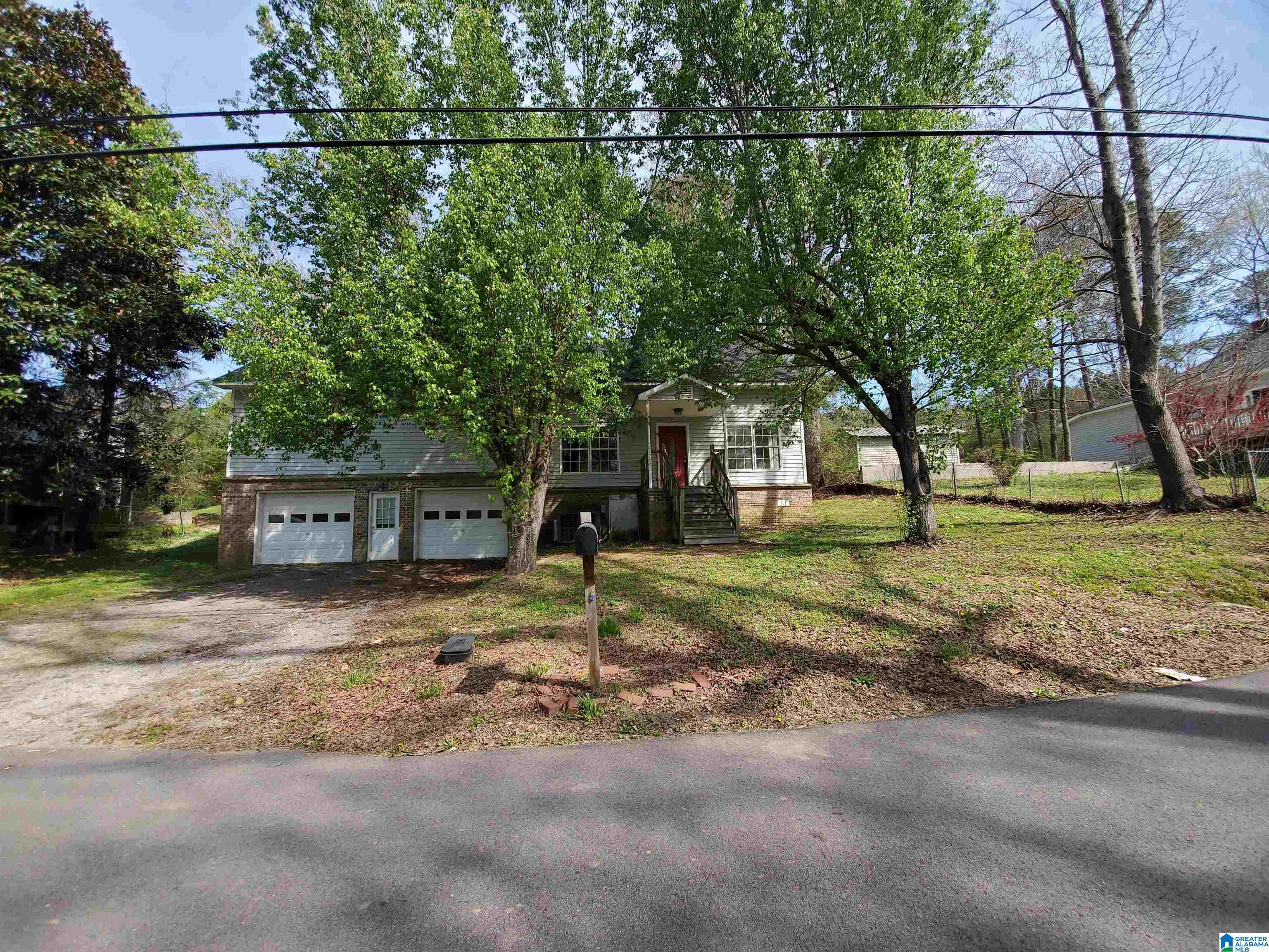 4483 Middle Street Mulga, AL 35118 - Photo 2 of 28