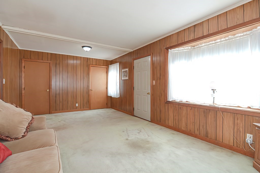 36 Woodbine Road Stoughton, MA 02072 - Photo 13 of 27 Gallery Image 13