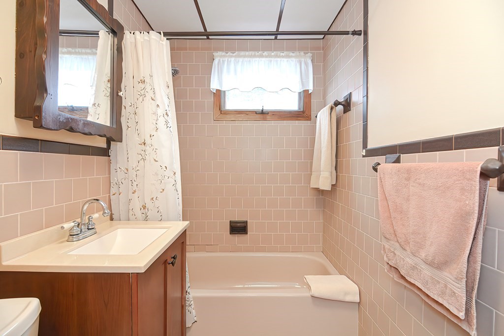 36 Woodbine Road Stoughton, MA 02072 - Photo 24 of 27 Gallery Image 24