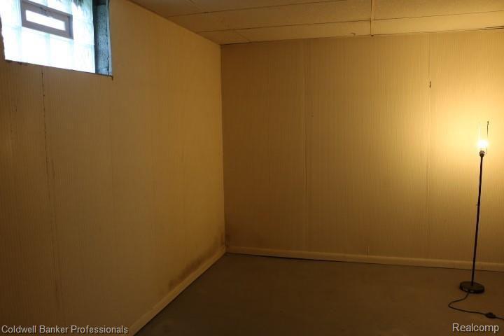 5495 Hearst Road Utica, MI 48317 - Photo 19 of 21 Lower level room 2