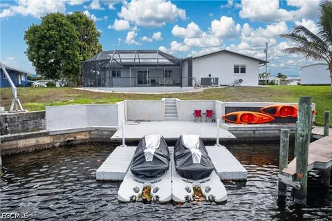 $625,000 | 1741 Southeast 29th Lane, Cape Coral, FL 33904