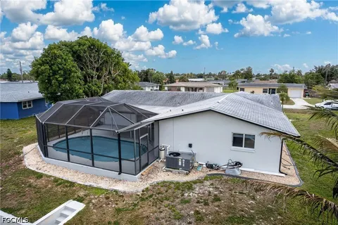 $625,000 | 1741 Southeast 29th Lane, Cape Coral, FL 33904