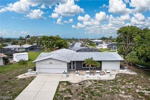 $625,000 | 1741 Southeast 29th Lane, Cape Coral, FL 33904