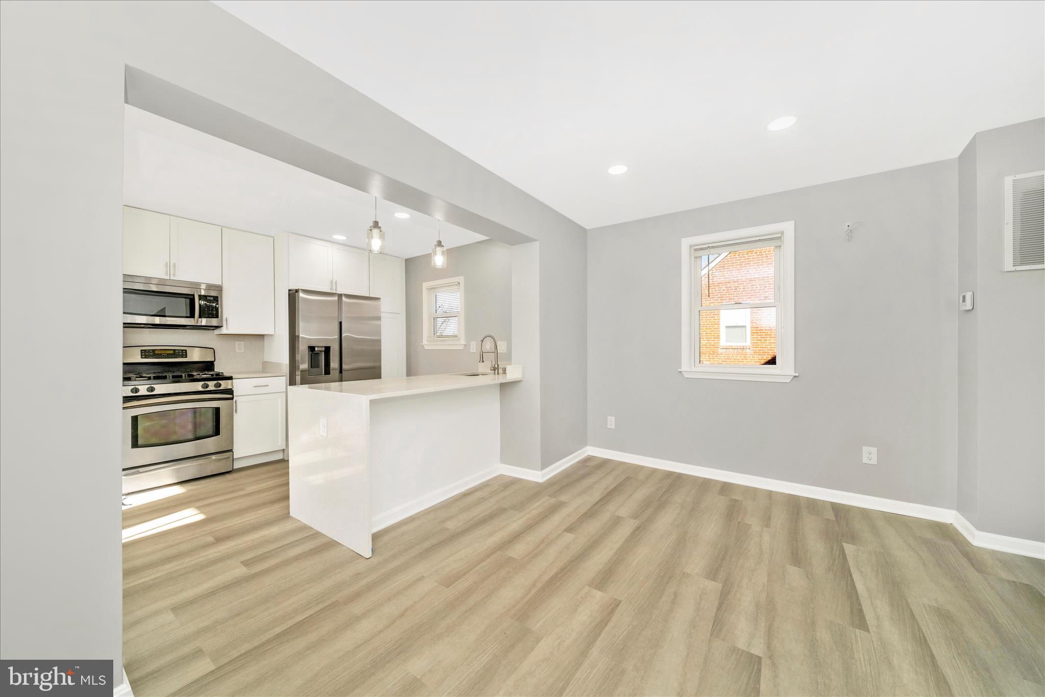 913 Highview Drive Capitol Heights, MD 20743 - Photo 14 of 70 Dining Room
