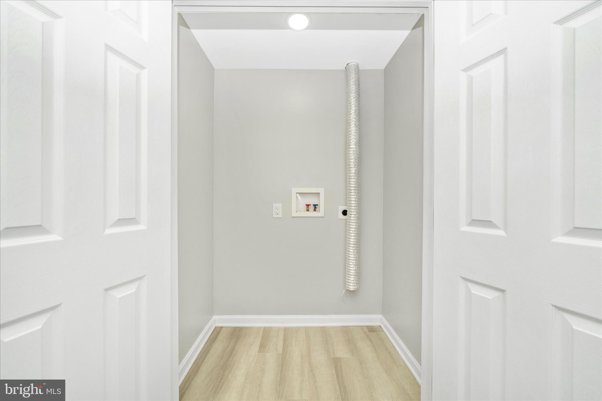 913 Highview Drive Capitol Heights, MD 20743 - Photo 51 of 70 Laundry Area