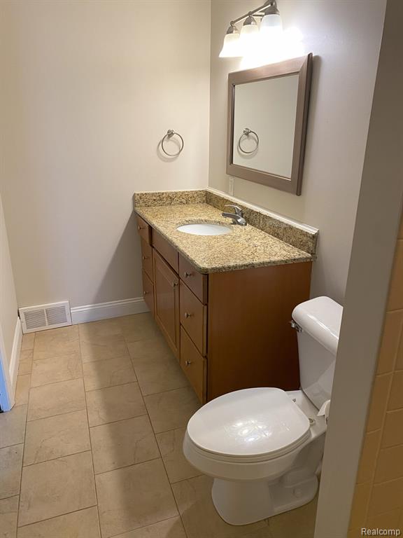 319 Oak Street Rochester, MI 48307 - Photo 10 of 26