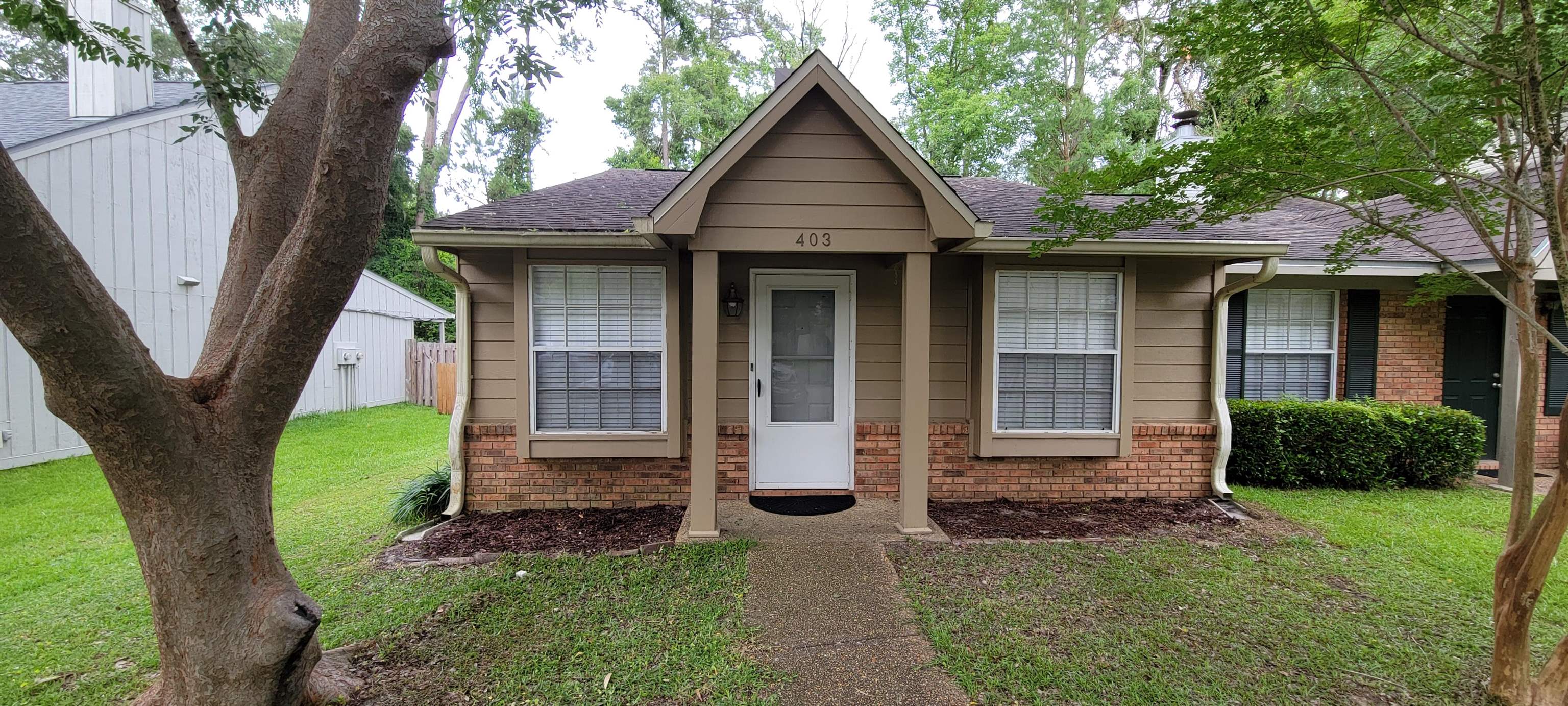 403 Richview Park Cir West  