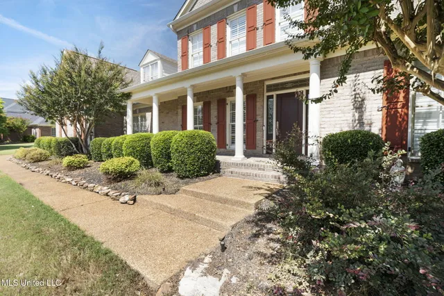 $519,900 | 2830 Manning Circle South, Nesbit, MS 38651