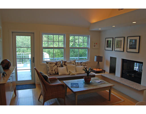 30 Cutler Road Hamilton, MA 01982 - Photo 3 of 6