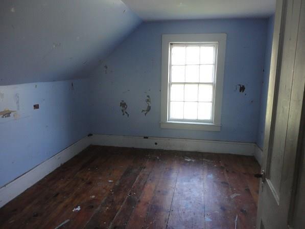 483 Boothbay Road Edgecomb, ME 04556 - Photo 9 of 34 2ND FLOOR BEDROOM