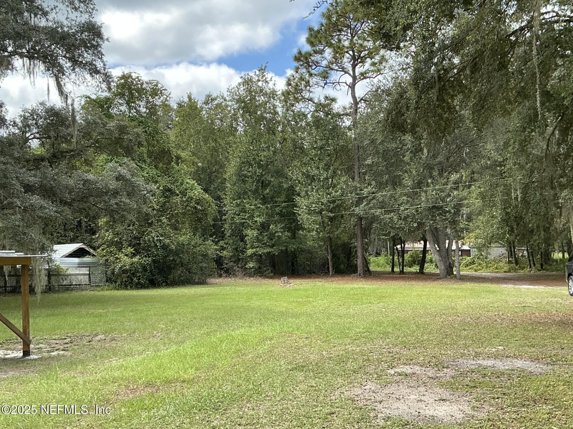 147 Homestead Road Palatka, FL 32177 - Photo 20 of 24 Backyard