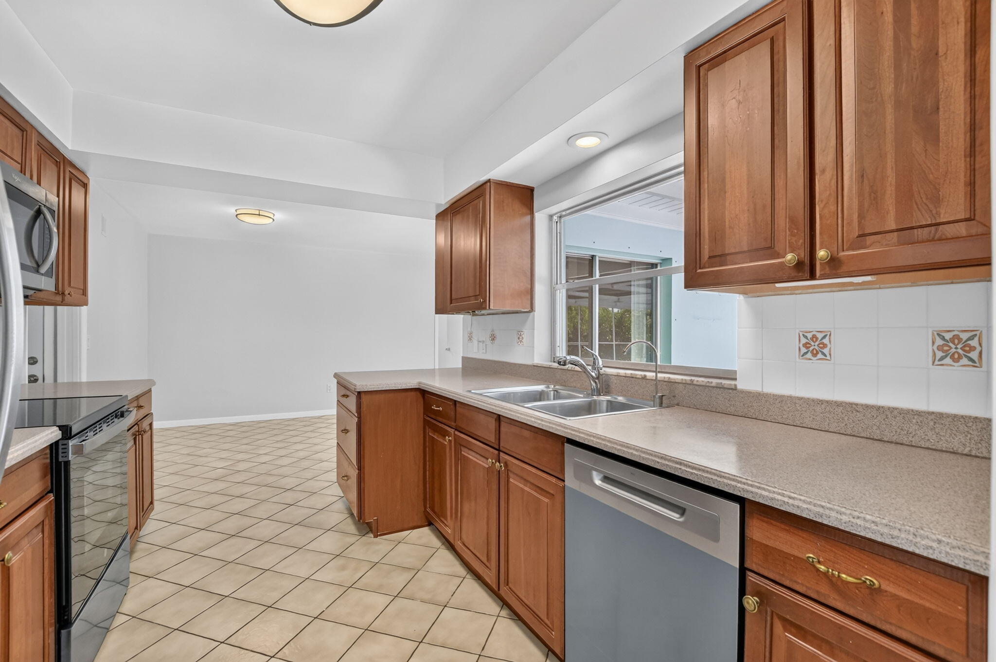 200 Northwest 11th Avenue Boca Raton, FL 33486 - Photo 23 of 78 21-web-or-mls-DSC_7559