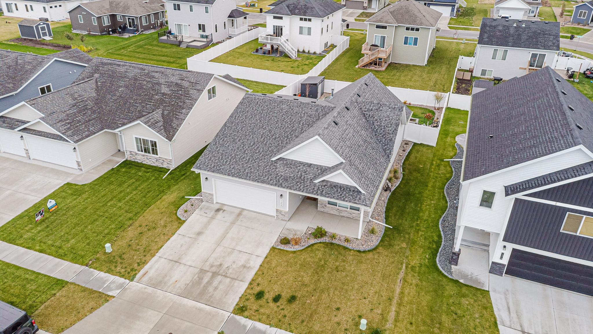 7366 29th Street South Fargo, ND 58104 - Photo 37 of 43