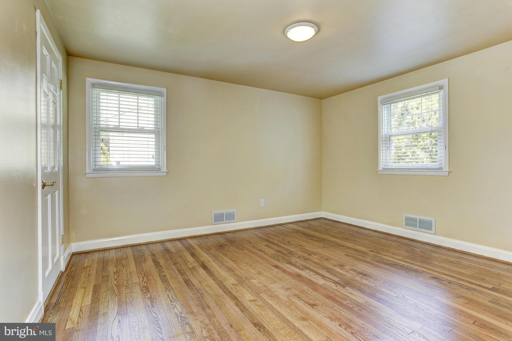 320 Aigburth Road Baltimore, MD 21286 - Photo 14 of 26 Bedroom (Master)