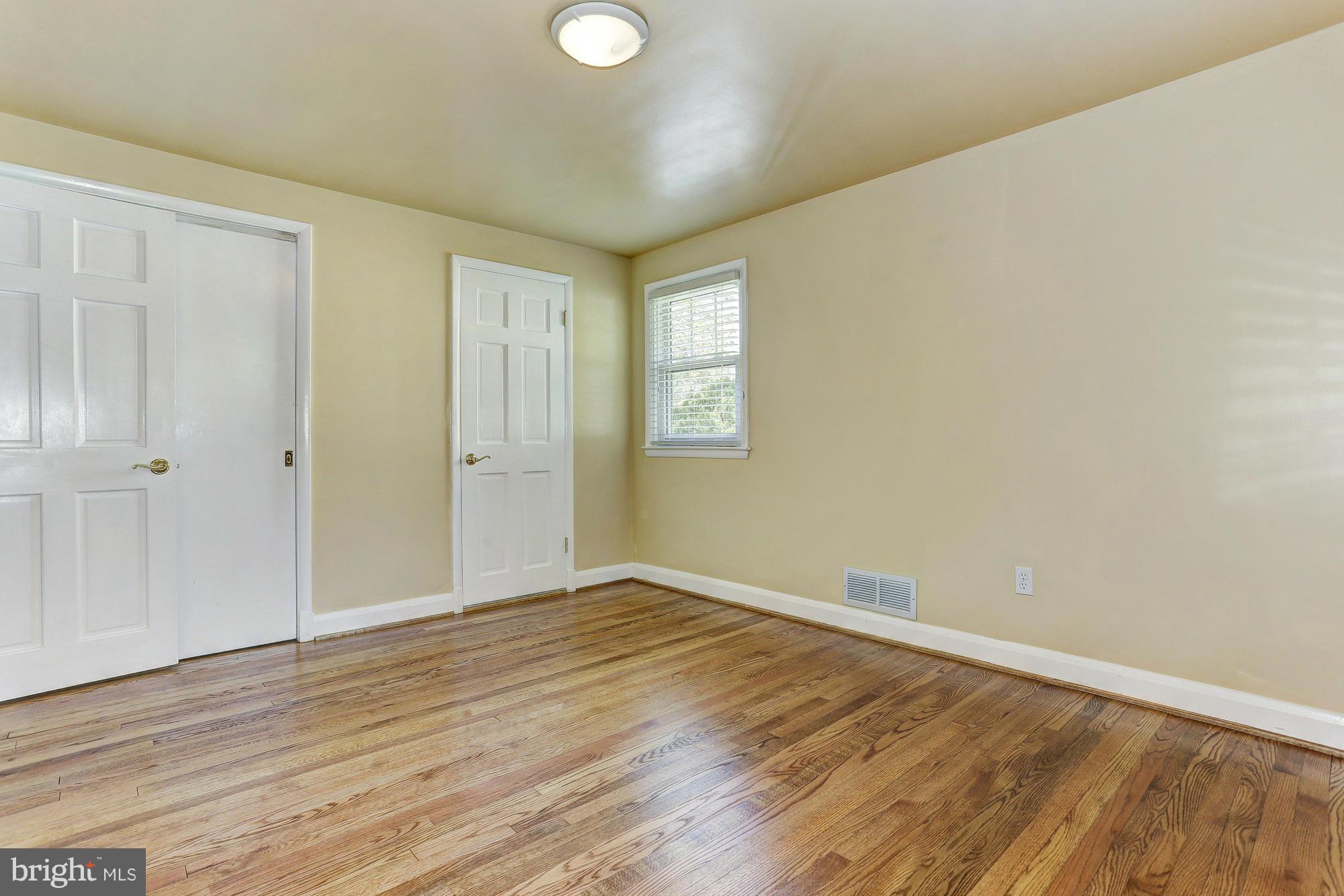 320 Aigburth Road Baltimore, MD 21286 - Photo 15 of 26 Bedroom (Master)