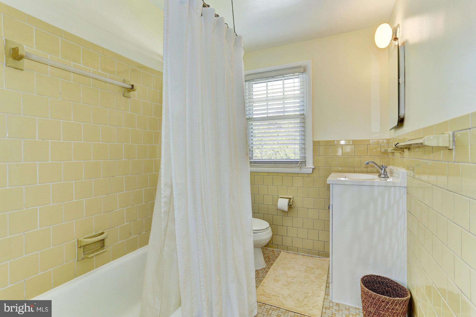 320 Aigburth Road Baltimore, MD 21286 - Photo 18 of 26 Full Bath