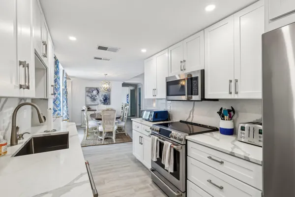 $6,500 | 5400 North Ocean Drive, Unit PHA, Singer Island, FL 33404