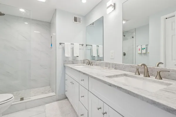 $6,500 | 5400 North Ocean Drive, Unit PHA, Singer Island, FL 33404