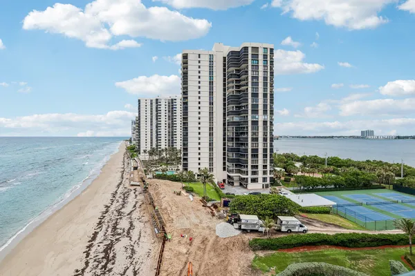 $6,500 | 5400 North Ocean Drive, Unit PHA, Singer Island, FL 33404