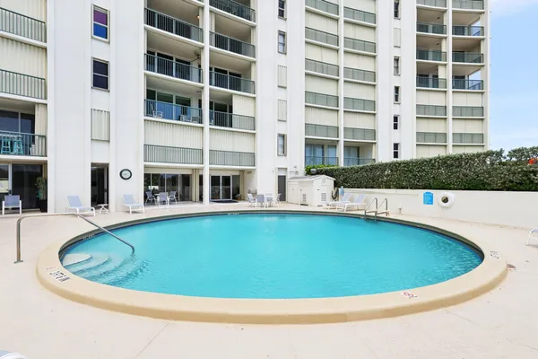 $6,500 | 5400 North Ocean Drive, Unit PHA, Singer Island, FL 33404
