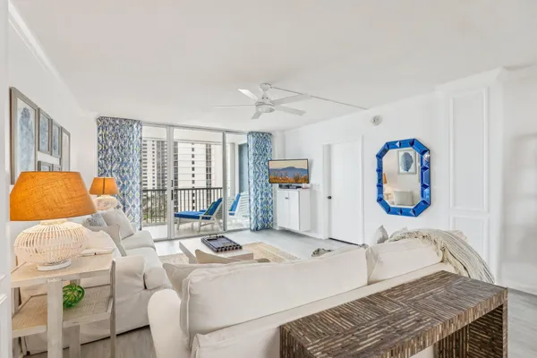 $6,500 | 5400 North Ocean Drive, Unit PHA, Singer Island, FL 33404