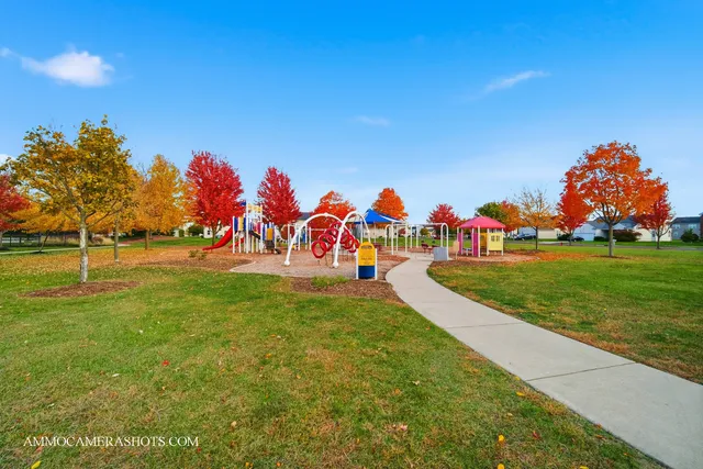 $165,000 | 148 Bertram Drive, Unit O, Yorkville, IL 60560