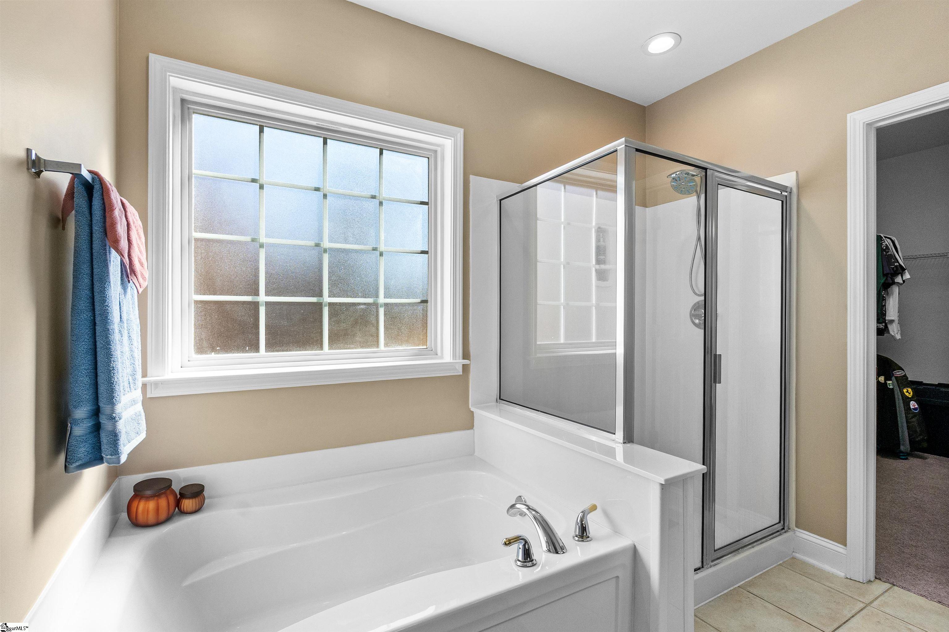 100 Yorkswell Lane Greenville, SC 29607 - Photo 16 of 37