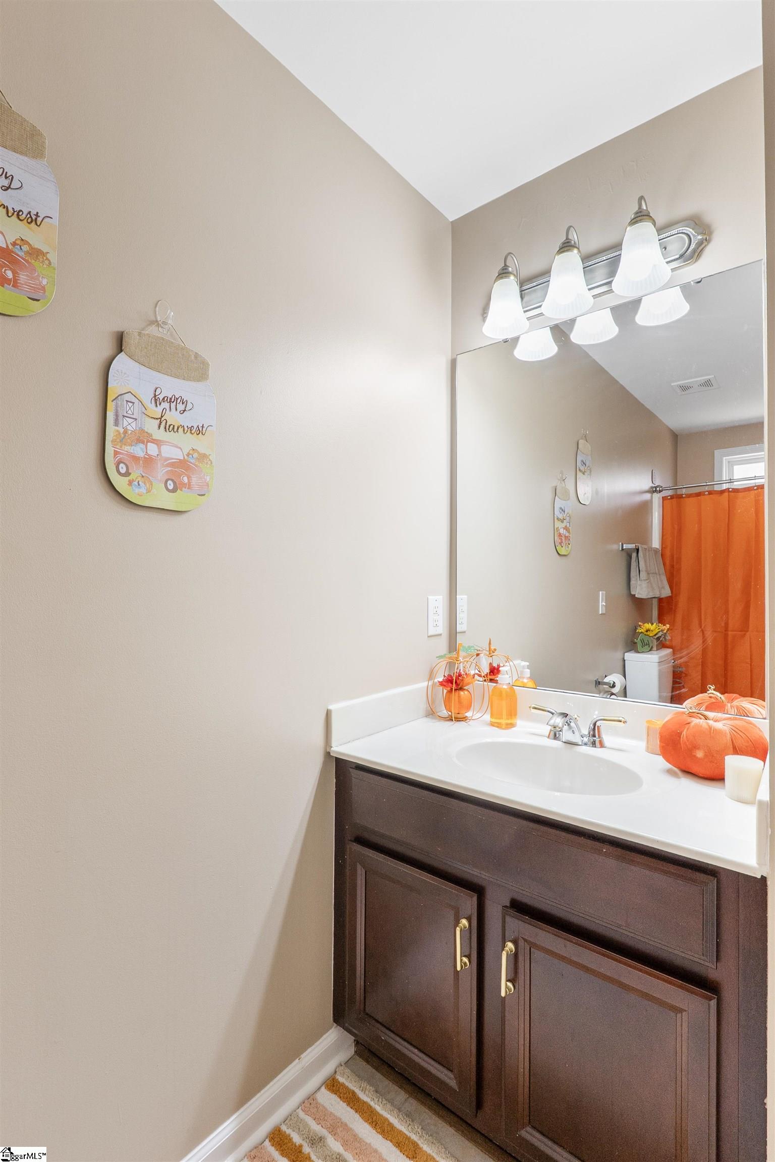 100 Yorkswell Lane Greenville, SC 29607 - Photo 25 of 37