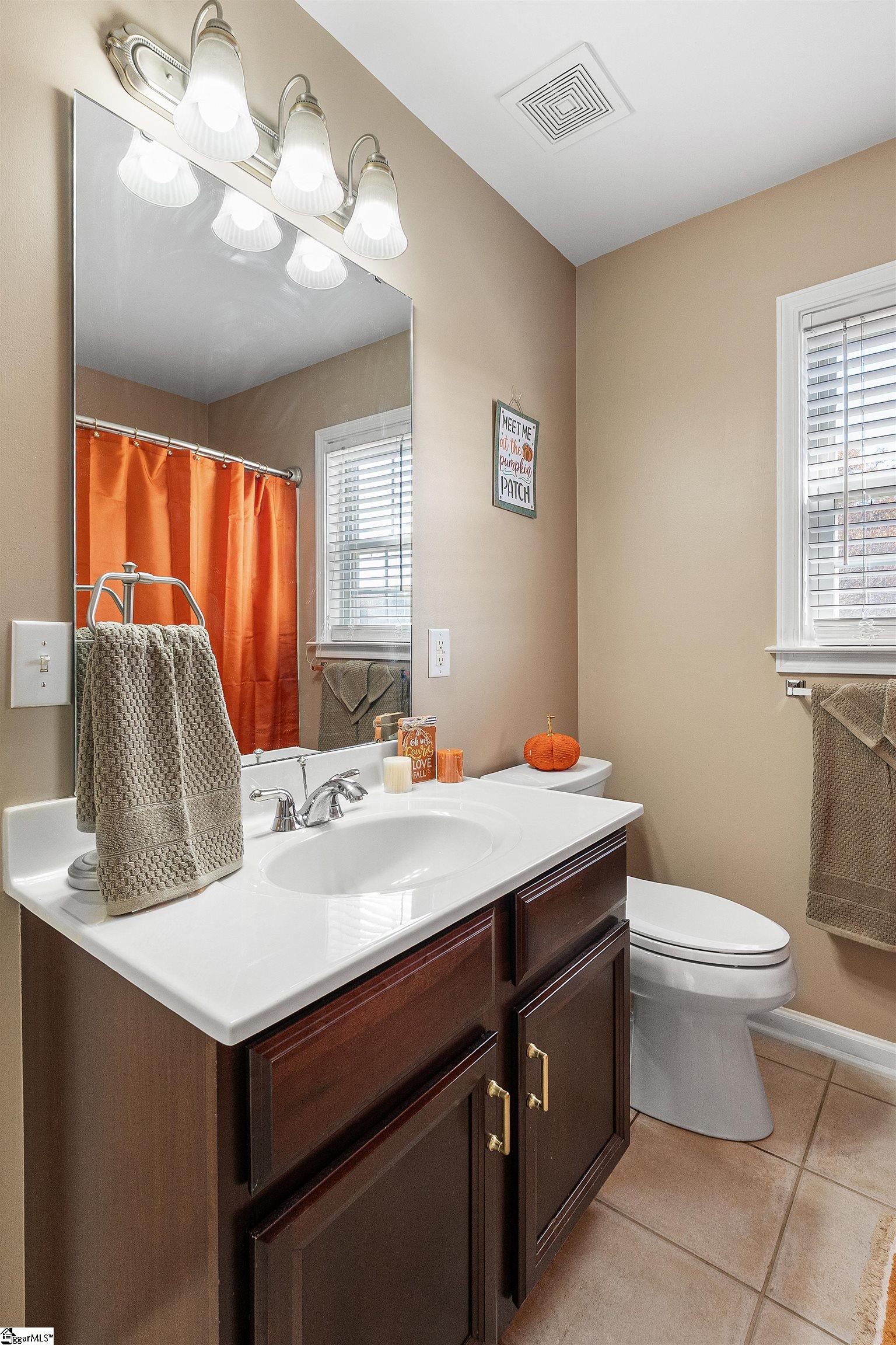 100 Yorkswell Lane Greenville, SC 29607 - Photo 27 of 37