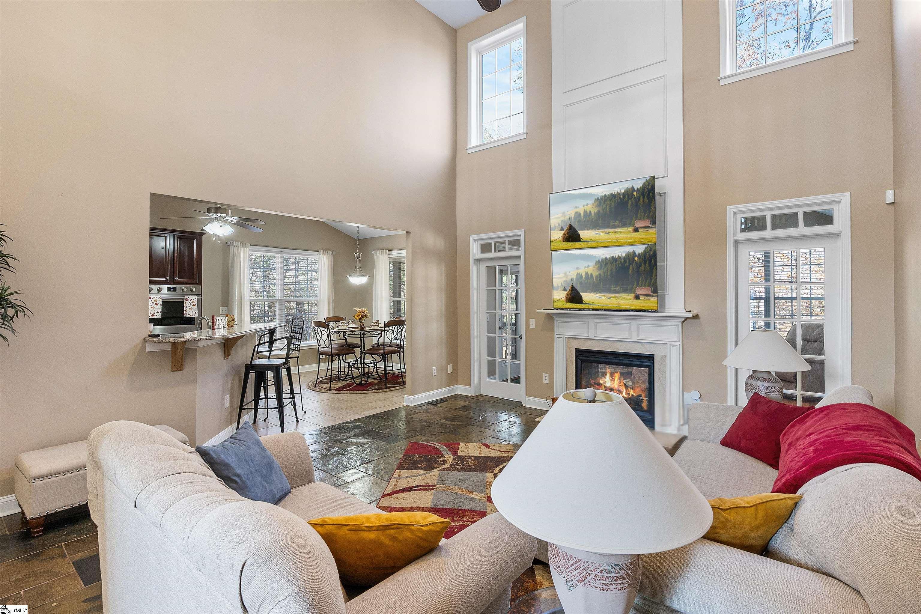 100 Yorkswell Lane Greenville, SC 29607 - Photo 9 of 37