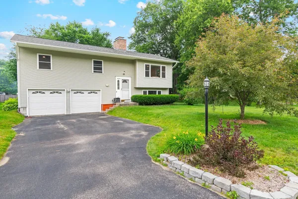 $649,000 | 5 Patricia Place, Essex, VT 05452