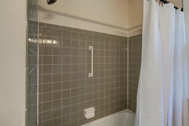 1268 Jamesway Fort Atkinson, WI 53538 - Photo 14 of 26