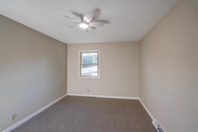 1268 Jamesway Fort Atkinson, WI 53538 - Photo 17 of 26